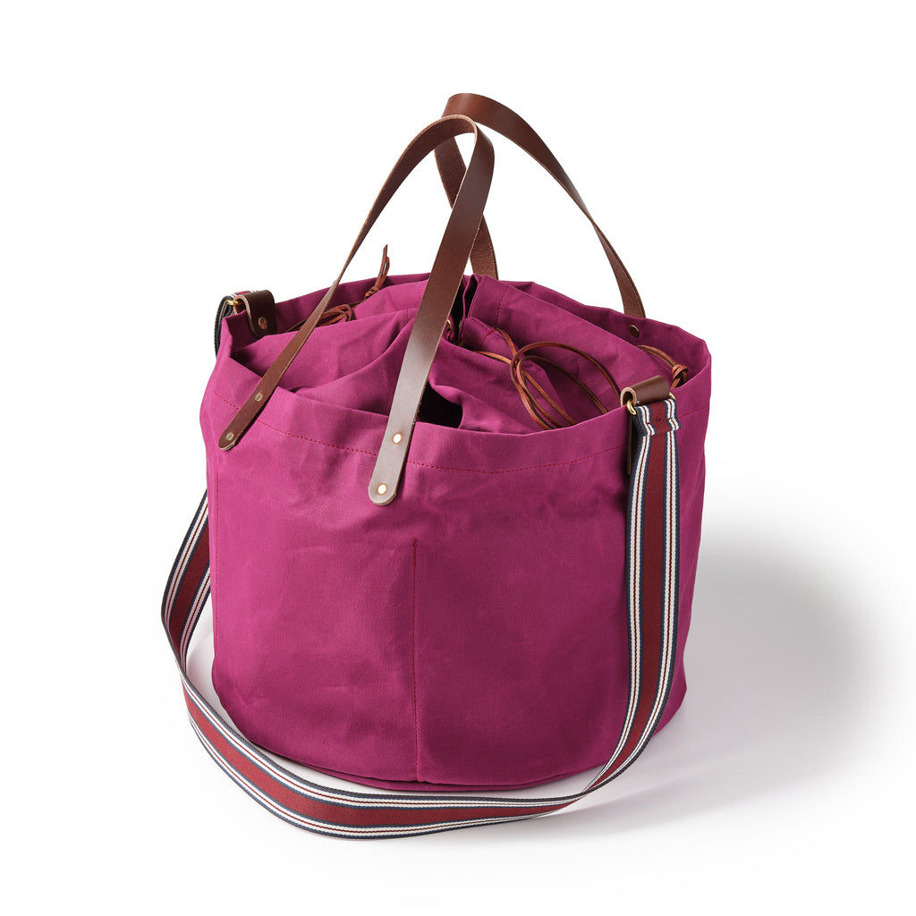 Hide & Hammer #11 Bucket Bag