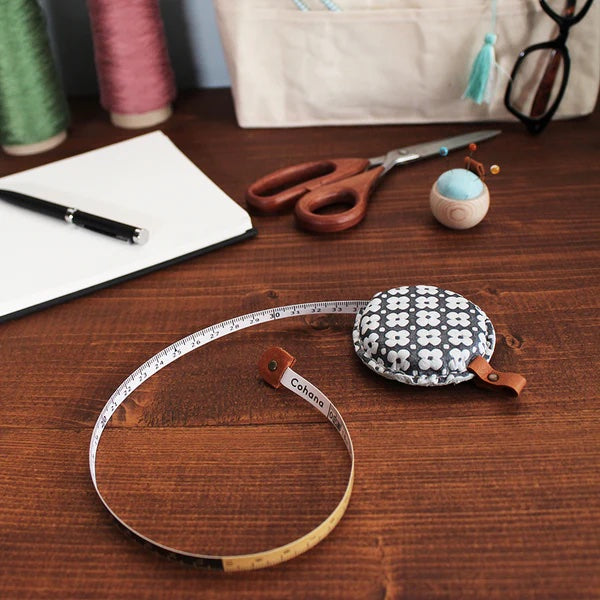 Cohana Tape Measure with Yuzen Leather Cover