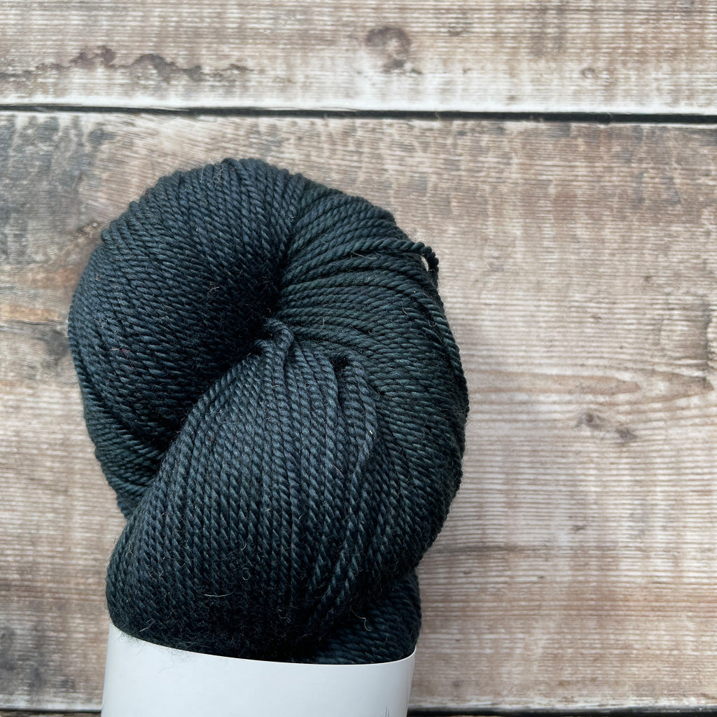 Magpie Fibers Swanky DK