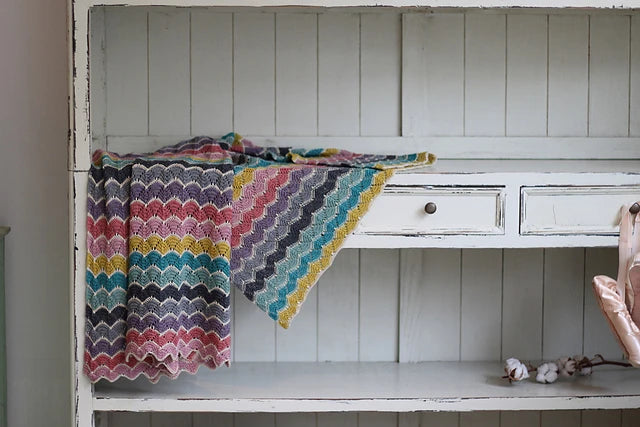 CaMaRose Loops Blanket Pattern