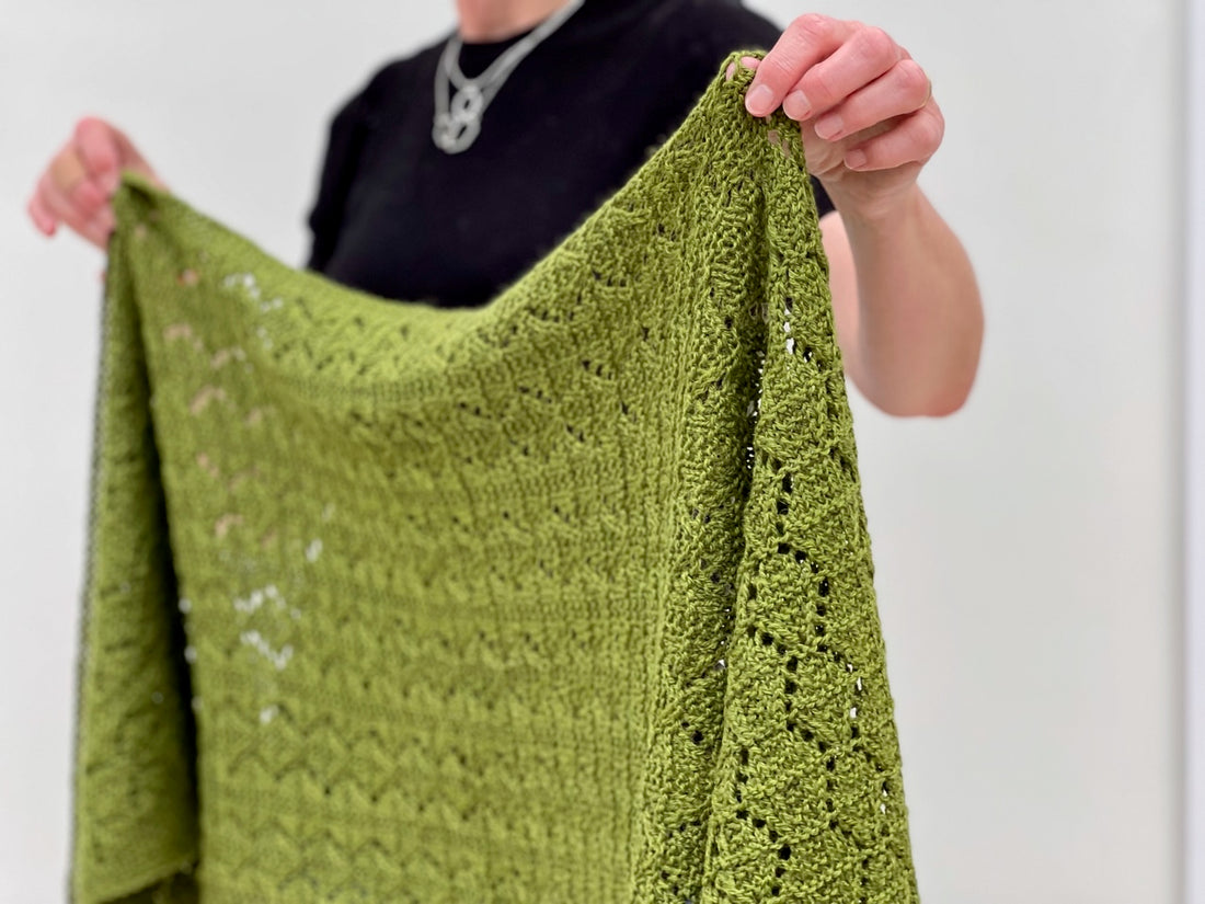 Criss Cross Shawl Pattern by Emma Vining (Digital)