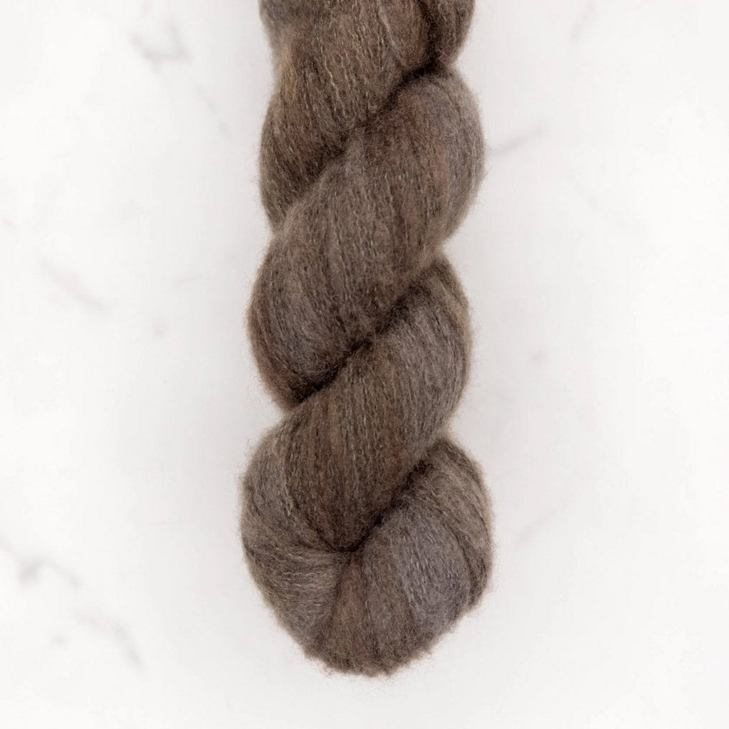 Magpie Fibers Plume