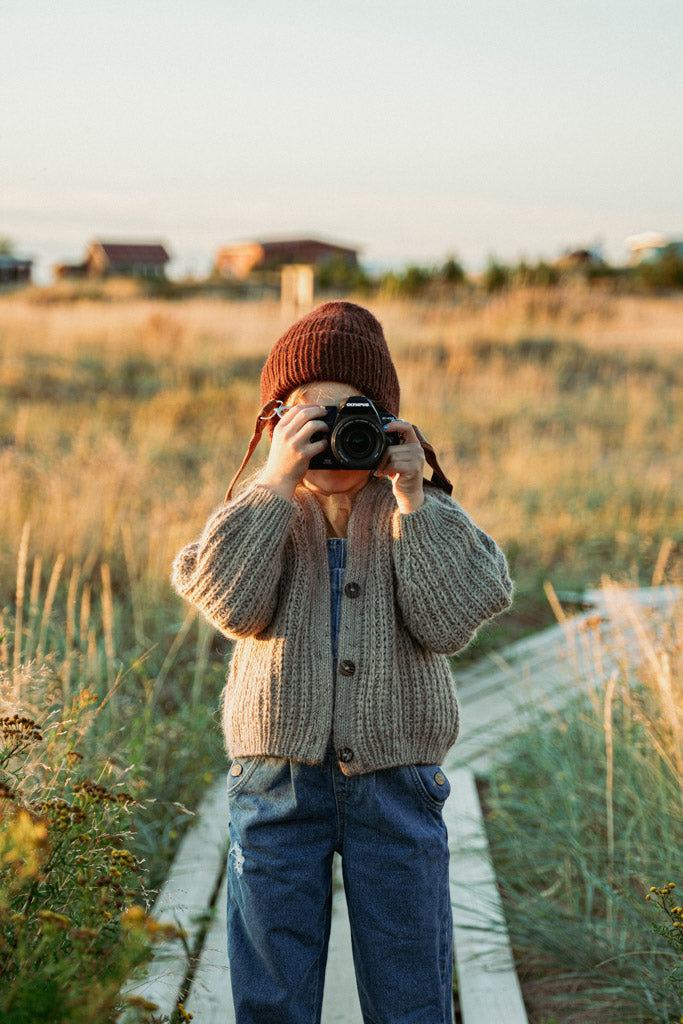 Unfolding Landscapes – 17 Knits for the Road