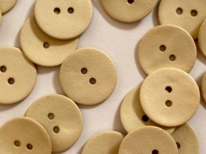 Matt Shell Opaque Cream Colour Button Size 18mm - TGB5194
