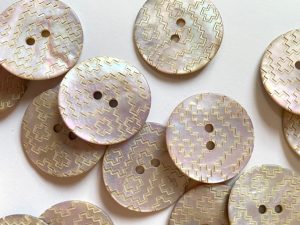 Satin Finish Pale Lilac Shell Laser Pattern Button Size 22mm - TGB5494
