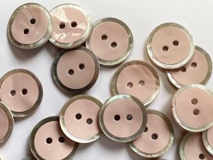 Pale Pink Glossy Coated Shell Buttons Laser Natural Shell Edge Size 18mm - TGB5618