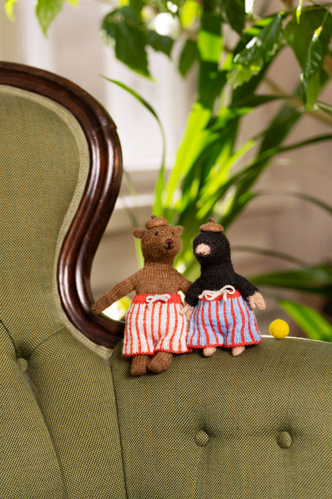 Chez Myrtil: More Seamless Friends to Knit and Love by Cinthia Vallet
