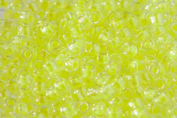 Debbie Abrahams Beads - size 6 (4mm)