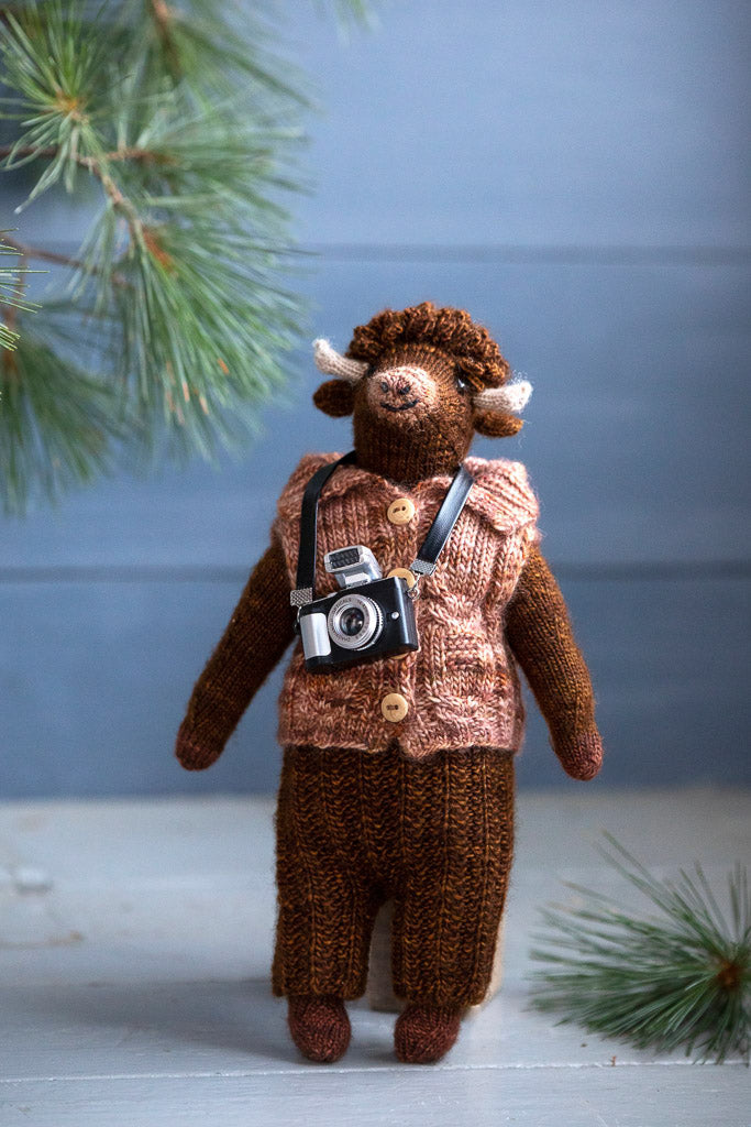 Mouche & Friends: Seamless Toys to Knit and Love by Cinthia Vallet