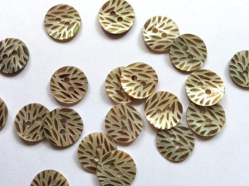 Taupe Laser Leaf Pattern Shell Button 12mm - TGB2859