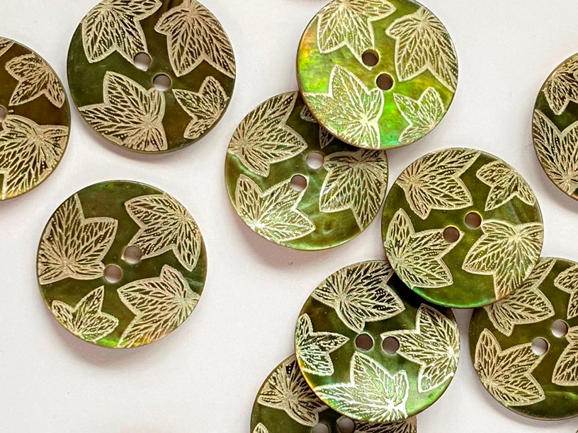 Large Green & White Ivy Button
